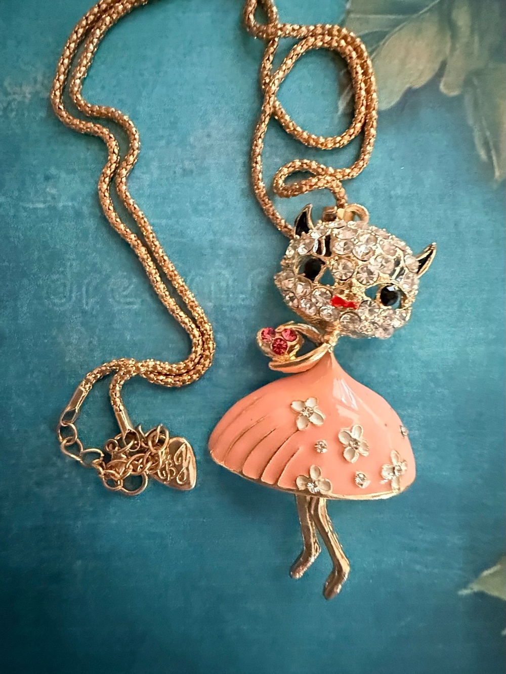 Crystal Cat Pendant Necklace in Pink Enamel - Women Jewelry